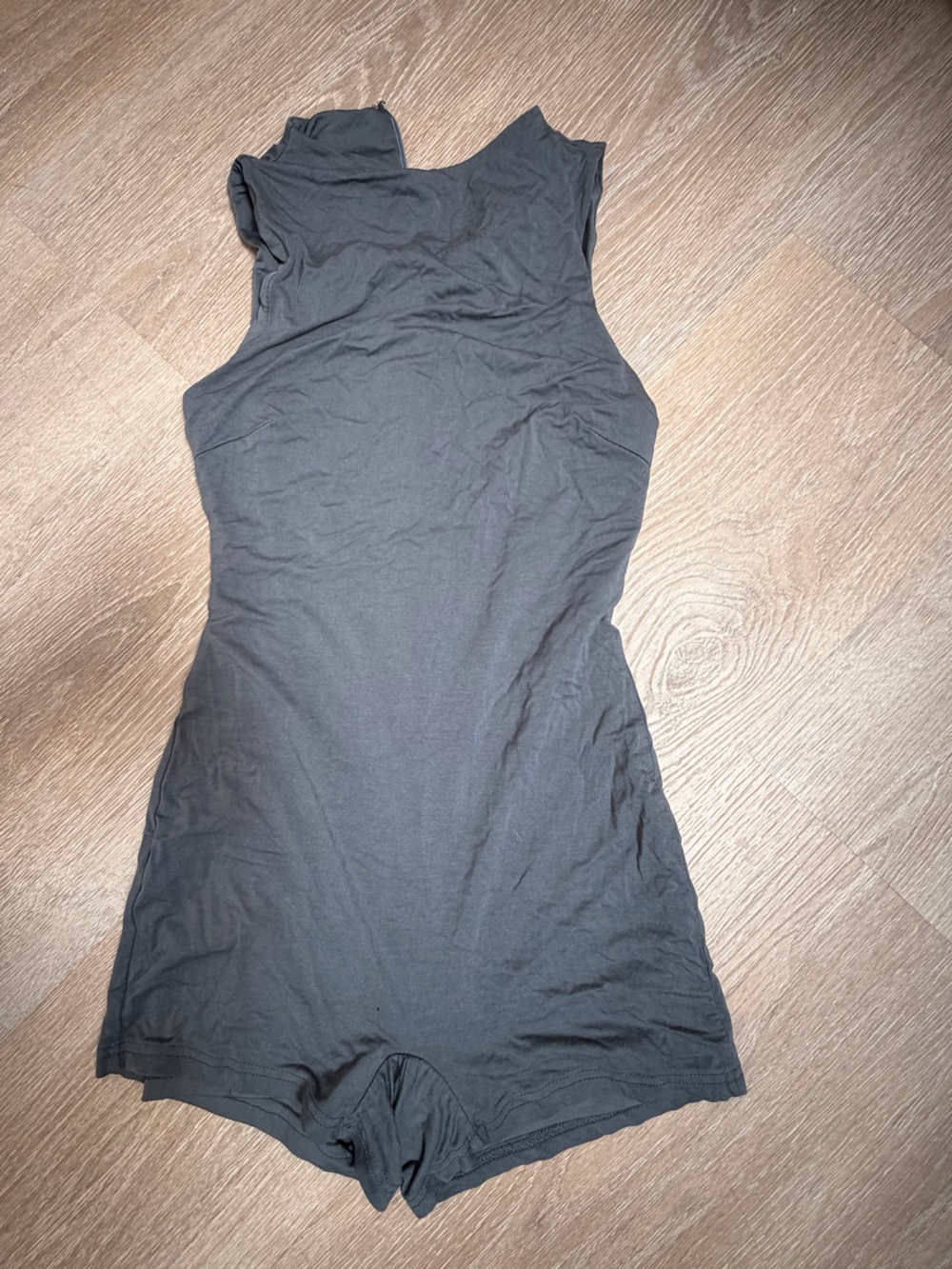 That’s so fetch Sleeveless Short Romper size 4